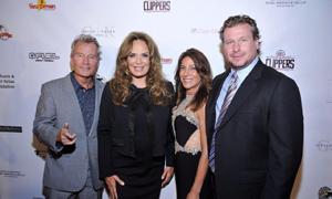 (l to r) E&B supporter actor John Savage, Catherine Bach, Julie Sherman and E&B Board member and Event Co-Chair Aaron Straussner.
